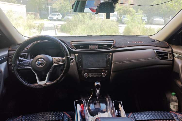 Used Nissan X-Trail 2020 2.5L XL ITS CVT 4WD Deluxe Navigation Edition Center Console