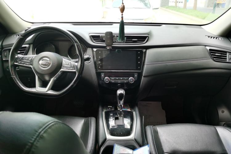 Used Nissan X-Trail 2020 2.0L XL ITS CVT 2WD SmartConnect Comfort Edition Center Console