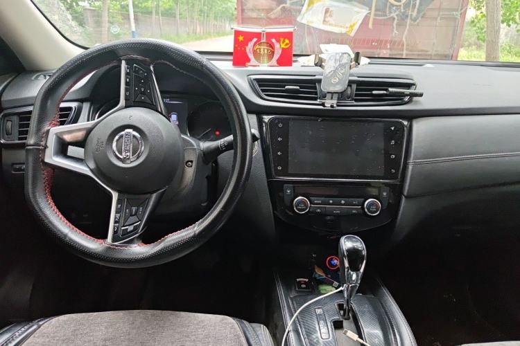 Used Nissan X-Trail 2020 2.0L XL ITS CVT 2WD SmartConnect Comfort Edition Center Console