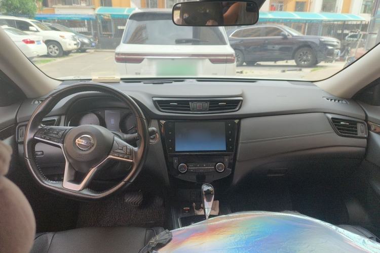 Used Nissan X-Trail 2020 2.0L XL ITS CVT 2WD SmartConnect Comfort Edition Center Console
