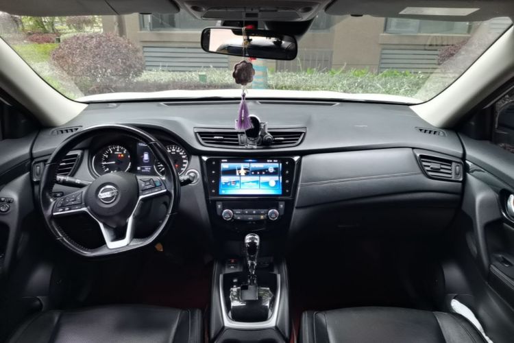 Used Nissan X-Trail 2020 2.5L XL ITS CVT 4WD Deluxe Navigation Edition Center Console