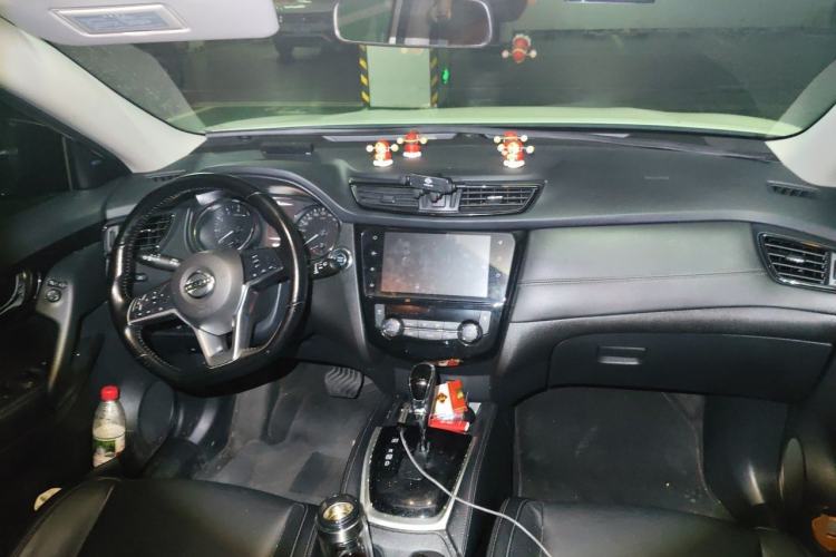 Used Nissan X-Trail 2020 2.0L XL ITS CVT 2WD SmartConnect Comfort Edition Center Console