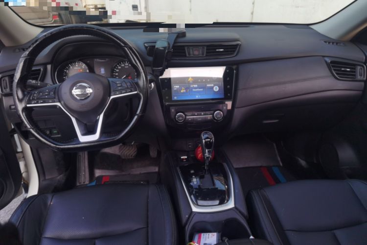 Used Nissan X-Trail 2020 2.0L XL Premium CVT 2WD SmartConnect Luxury Edition Center Console