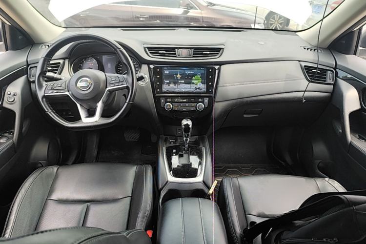 Used Nissan X-Trail 2020 2.0L XL Premium CVT 2WD SmartConnect Luxury Edition Center Console