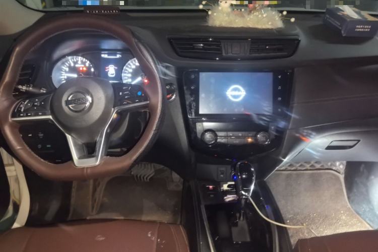 Used Nissan X-Trail 2020 2.5L XL ITS CVT 4WD Deluxe Navigation Edition Center Console