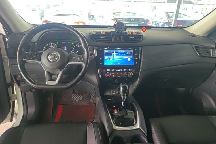 Used Nissan X-Trail 2020 2.0L XL ITS CVT 2WD SmartConnect Comfort Edition Center Console