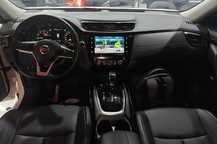 Used Nissan X-Trail 2020 2.0L XL ITS CVT 2WD SmartConnect Comfort Edition Center Console