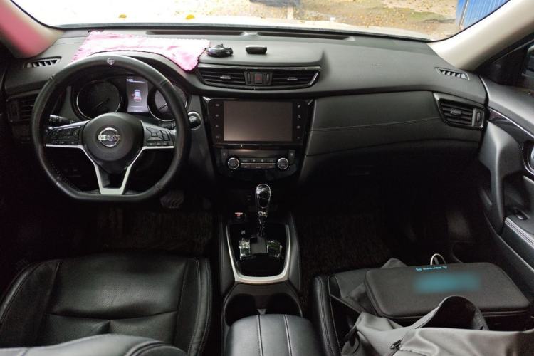 Used Nissan X-Trail 2020 2.0L XL ITS CVT 2WD SmartConnect Comfort Edition Center Console