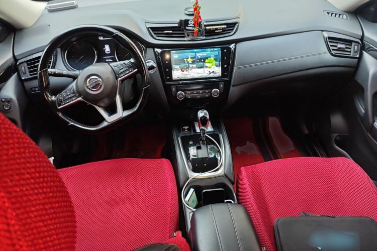 Used Nissan X-Trail 2020 2.0L XL ITS CVT 2WD SmartConnect Comfort Edition Center Console
