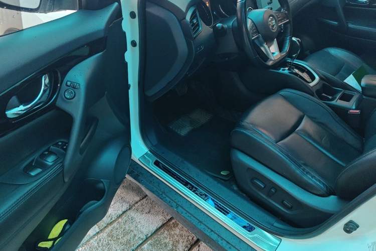 Used Nissan X-Trail 2020 2.0L XL ITS CVT 2WD SmartConnect Comfort Edition Driver Seat