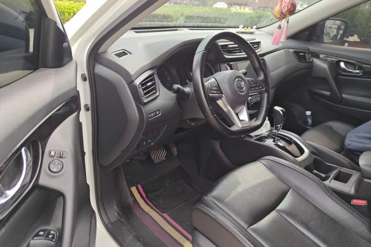 Used Nissan X-Trail 2020 2.0L XL Premium CVT 2WD SmartConnect Luxury Edition Driver Seat