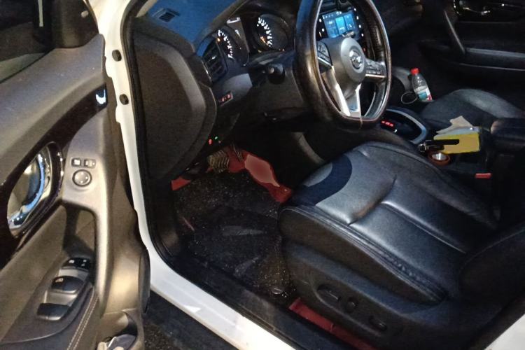 Used Nissan X-Trail 2020 2.0L XL Premium CVT 2WD SmartConnect Luxury Edition Driver Seat
