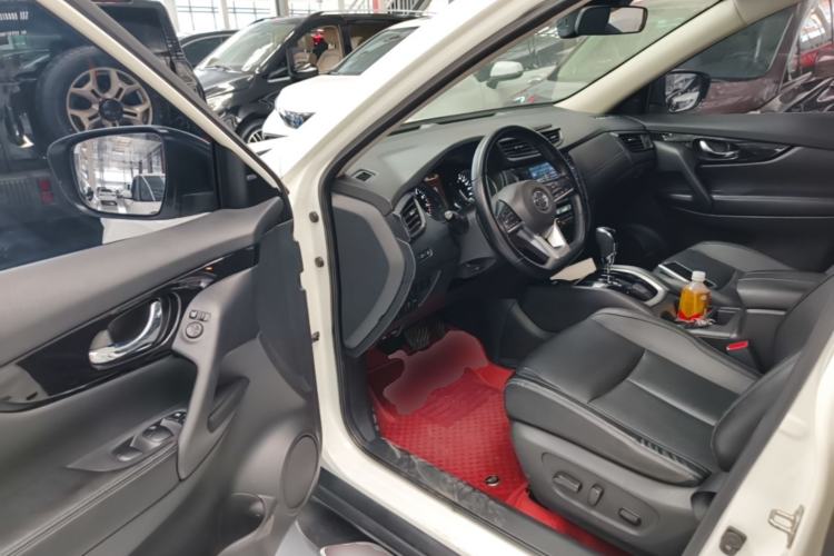 Used Nissan X-Trail 2020 2.0L XL Premium CVT 2WD SmartConnect Luxury Edition Driver Seat