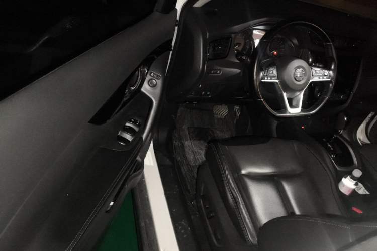 Used Nissan X-Trail 2020 2.0L XL ITS CVT 2WD SmartConnect Comfort Edition Driver Seat