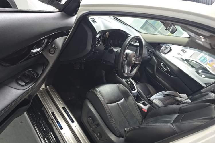 Used Nissan X-Trail 2020 2.0L XL ITS CVT 2WD SmartConnect Comfort Edition Driver Seat