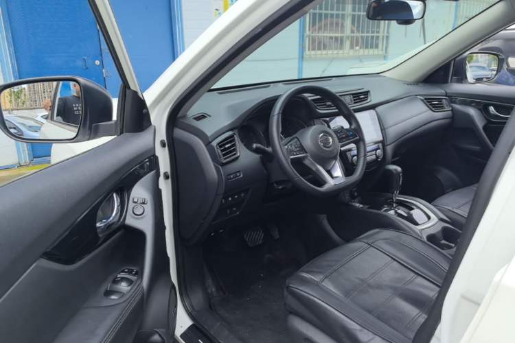 Used Nissan X-Trail 2020 2.5L XL ITS CVT 4WD Deluxe Navigation Edition Driver Seat