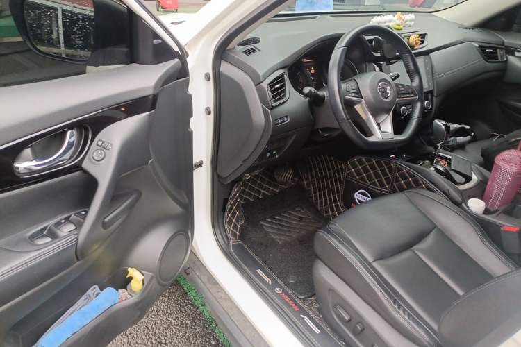 Used Nissan X-Trail 2020 2.0L XL ITS CVT 2WD SmartConnect Comfort Edition Driver Seat