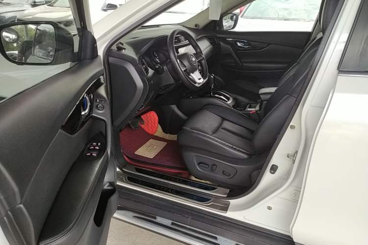 Used Nissan X-Trail 2020 2.0L XL ITS CVT 2WD SmartConnect Comfort Edition Driver Seat