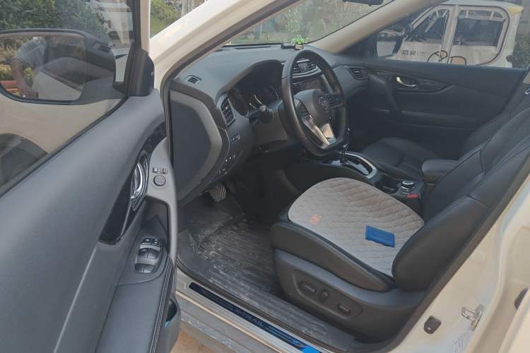 Used Nissan X-Trail 2020 2.5L XL ITS CVT 4WD Deluxe Navigation Edition Driver Seat