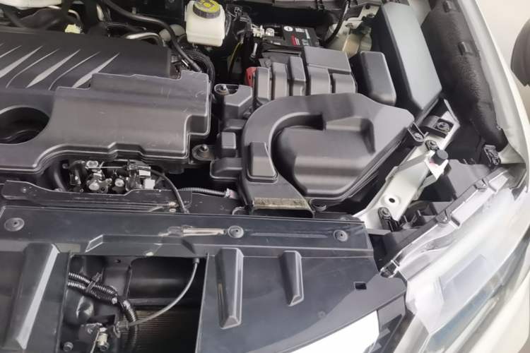 Used Nissan X-Trail 2020 2.0L XL ITS CVT 2WD SmartConnect Comfort Edition Engine Bay Left