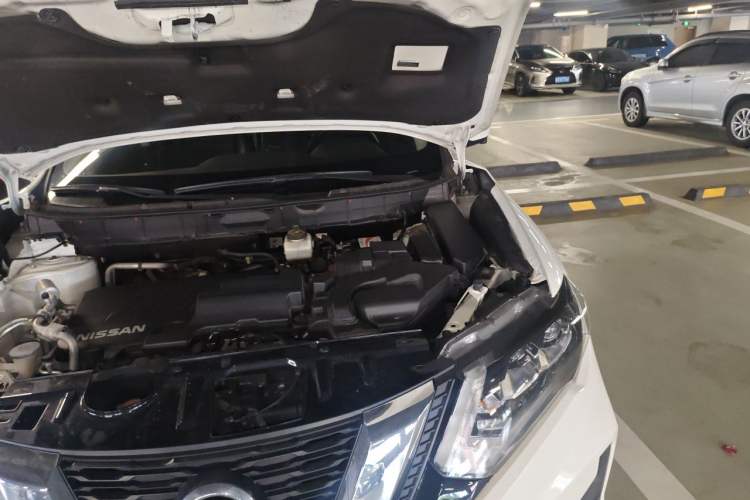 Used Nissan X-Trail 2020 2.0L XL Premium CVT 2WD SmartConnect Luxury Edition Engine Bay Left