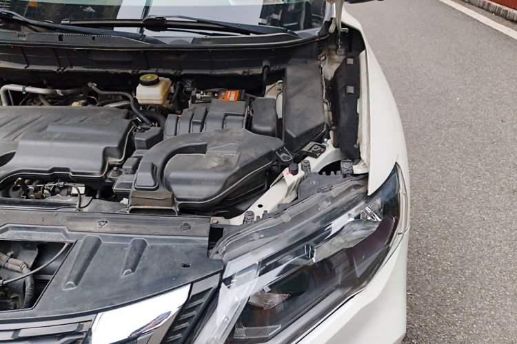 Used Nissan X-Trail 2020 2.0L XL ITS 3-Row CVT 2WD SmartConnect 7-Seater Comfort Edition Engine Bay Left