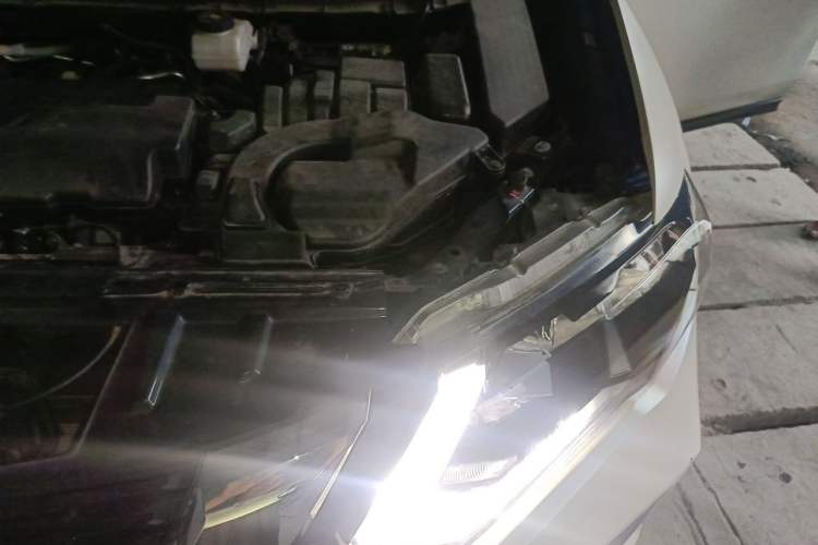 Used Nissan X-Trail 2020 2.0L XL ITS 3-Row CVT 2WD SmartConnect 7-Seater Comfort Edition Engine Bay Left