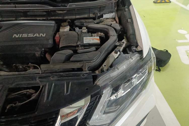 Used Nissan X-Trail 2020 2.5L XL ITS CVT 4WD Deluxe Navigation Edition Engine Bay Left