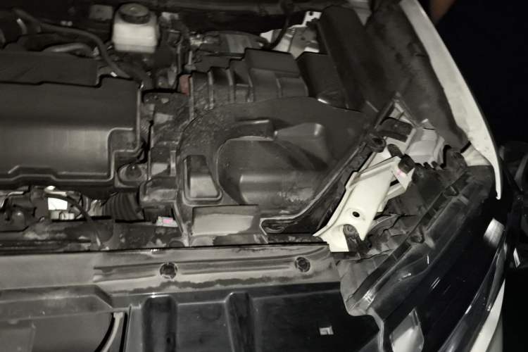 Used Nissan X-Trail 2020 2.0L XL ITS CVT 2WD SmartConnect Comfort Edition Engine Bay Left