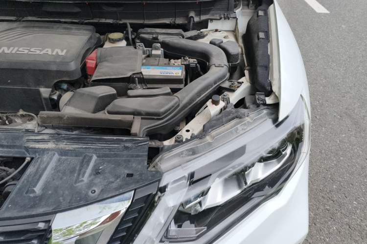 Used Nissan X-Trail 2020 2.5L XL ITS CVT 4WD Deluxe Navigation Edition Engine Bay Left