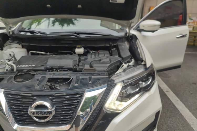 Used Nissan X-Trail 2020 2.0L XL Premium CVT 2WD SmartConnect Luxury Edition Engine Bay Left