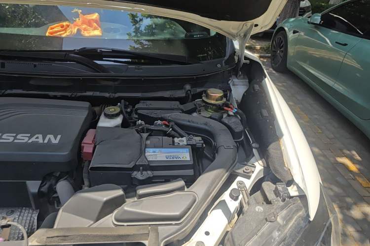 Used Nissan X-Trail 2020 2.5L XL ITS CVT 4WD Deluxe Navigation Edition Engine Bay Left