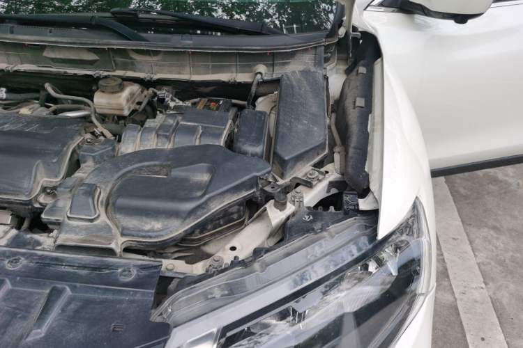 Used Nissan X-Trail 2020 2.0L XL ITS CVT 2WD SmartConnect Comfort Edition Engine Bay Left