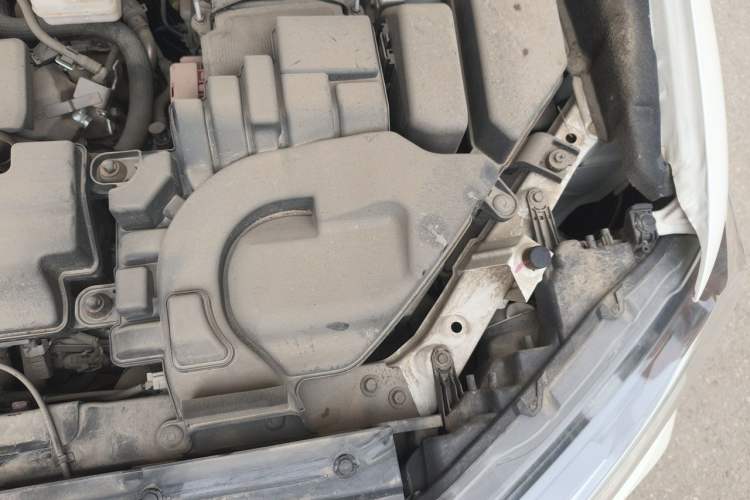 Used Nissan X-Trail 2020 2.0L XL ITS CVT 2WD SmartConnect Comfort Edition Engine Bay Left