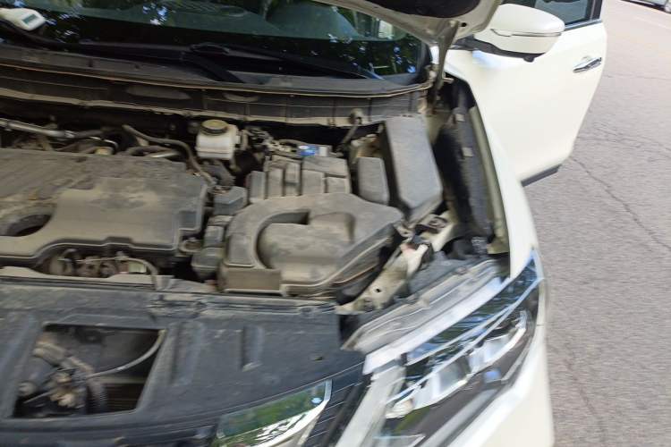 Used Nissan X-Trail 2020 2.0L XL ITS CVT 2WD SmartConnect Comfort Edition Engine Bay Left