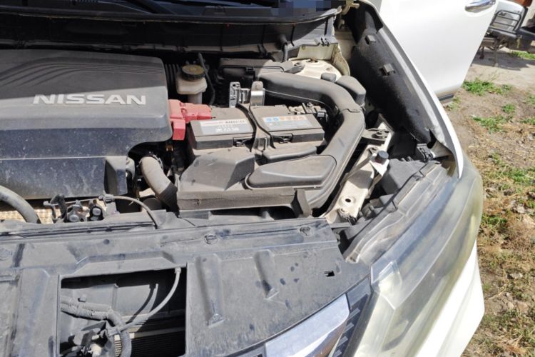 Used Nissan X-Trail 2020 2.5L XL CVT 4WD SmartConnect Advanced Edition Engine Bay Left