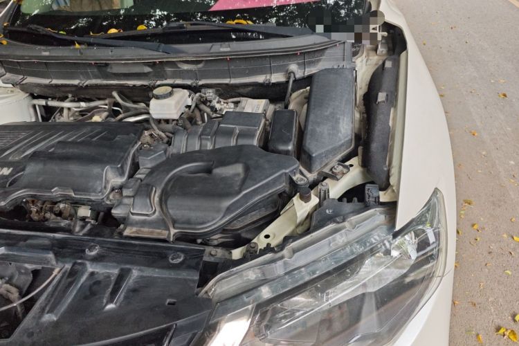 Used Nissan X-Trail 2020 2.0L XL ITS CVT 2WD SmartConnect Comfort Edition Engine Bay Left