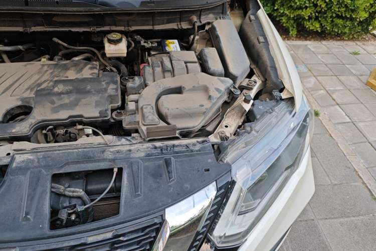 Used Nissan X-Trail 2020 2.0L XL ITS CVT 2WD SmartConnect Comfort Edition Engine Bay Left