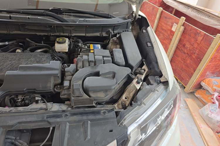 Used Nissan X-Trail 2020 2.0L XL Premium CVT 2WD SmartConnect Luxury Edition Engine Bay Left