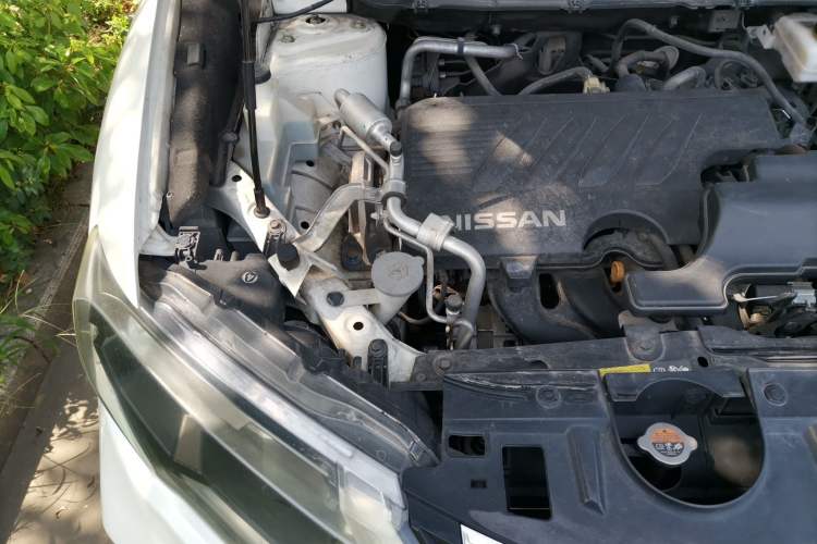 Used Nissan X-Trail 2020 2.0L XL ITS CVT 2WD SmartConnect Comfort Edition Engine Bay Right