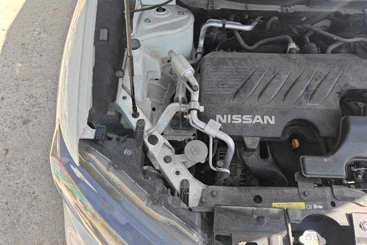 Used Nissan X-Trail 2020 2.0L XL ITS CVT 2WD SmartConnect Comfort Edition Engine Bay Right