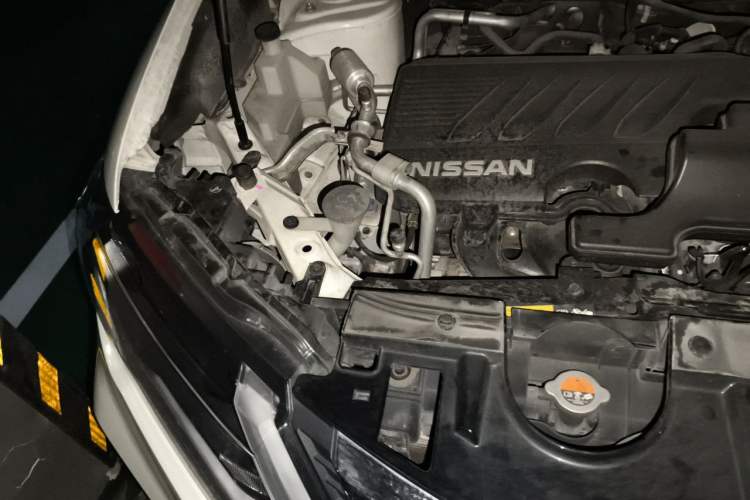 Used Nissan X-Trail 2020 2.0L XL ITS CVT 2WD SmartConnect Comfort Edition Engine Bay Right