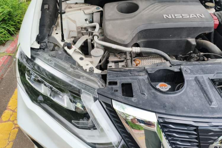 Used Nissan X-Trail 2020 2.5L XL ITS CVT 4WD Deluxe Navigation Edition Engine Bay Right