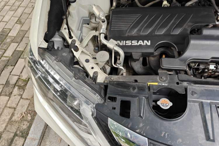 Used Nissan X-Trail 2020 2.0L XL ITS CVT 2WD SmartConnect Comfort Edition Engine Bay Right