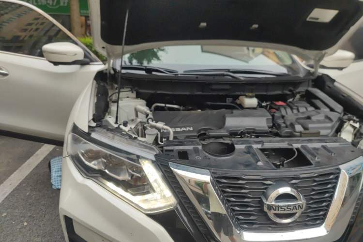 Used Nissan X-Trail 2020 2.0L XL Premium CVT 2WD SmartConnect Luxury Edition Engine Bay Right