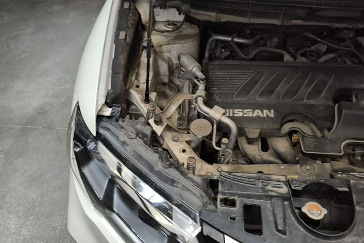 Used Nissan X-Trail 2020 2.0L XL ITS CVT 2WD SmartConnect Comfort Edition Engine Bay Right
