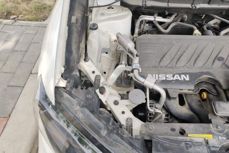 Used Nissan X-Trail 2020 2.0L XL ITS CVT 2WD SmartConnect Comfort Edition Engine Bay Right