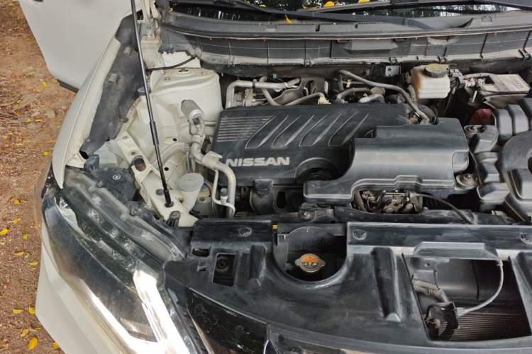 Used Nissan X-Trail 2020 2.0L XL ITS CVT 2WD SmartConnect Comfort Edition Engine Bay Right