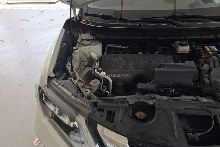Used Nissan X-Trail 2020 2.0L XL Premium CVT 2WD SmartConnect Luxury Edition Engine Bay Right