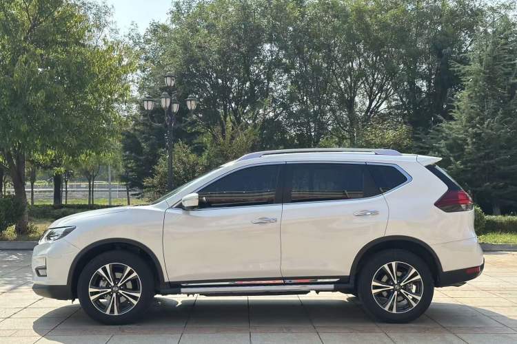 Used Nissan X-Trail 2020 2.5L XL ITS CVT 4WD Deluxe Navigation Edition Exterior 2